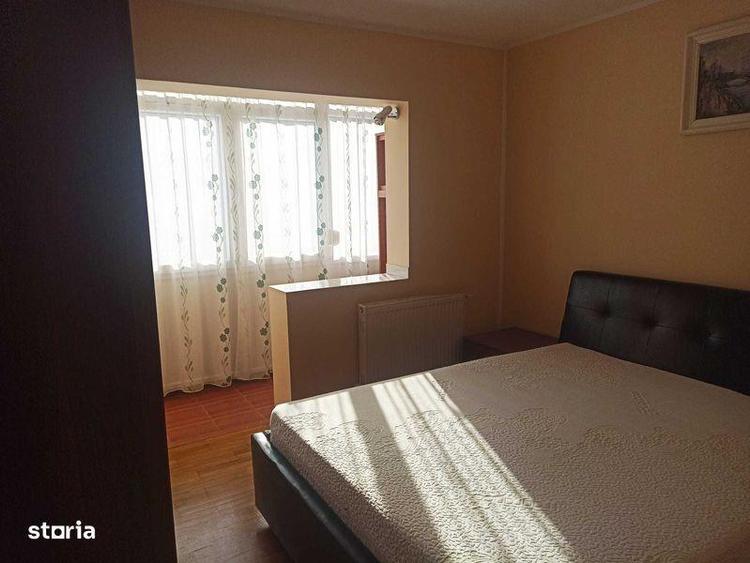 Apartament cu 3 camere decomandat în Berceni