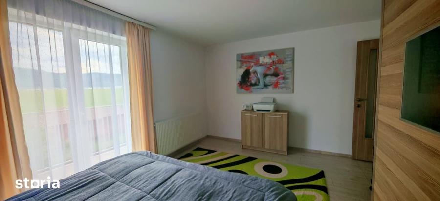 Casă cu 4 camere decomandat cu Teren 177 Mp în Central