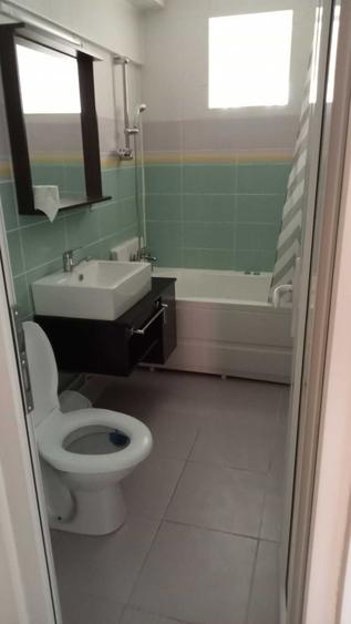 Apartament cu 3 camere în Dristor