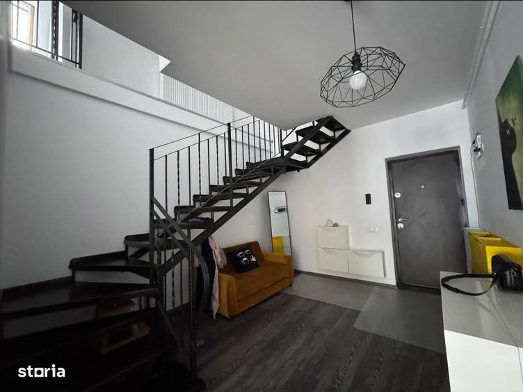 Apartament cu 3 camere în Tractorul