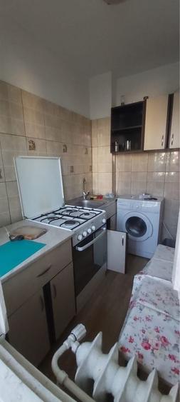 Garsonieră în Titan