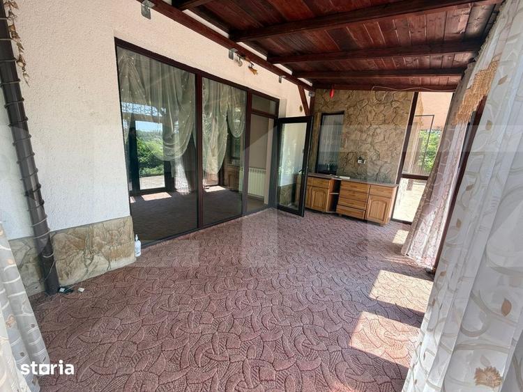 Casă cu 5 camere cu Teren 2248 Mp în Curtești