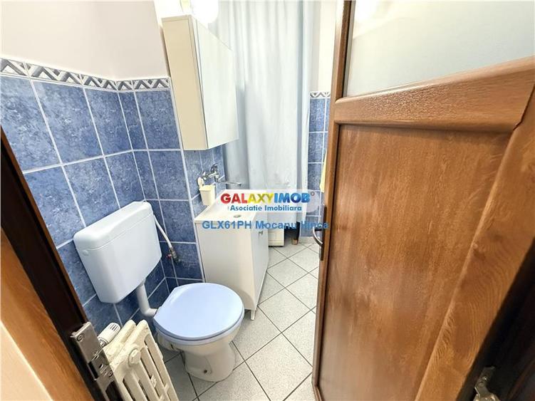Apartament cu 4 camere decomandat, mobilat în Republicii