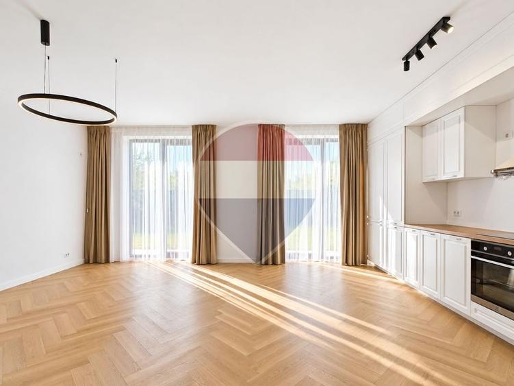 Casă cu 5 camere cu Teren 125 Mp în Tunari