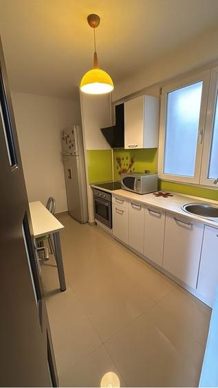Apartament cu 2 camere decomandat în Viilor