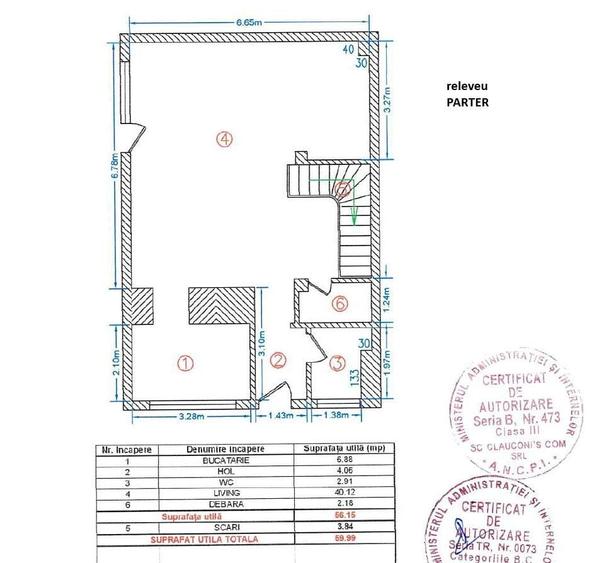 Casă cu 4 camere în 1 Decembrie