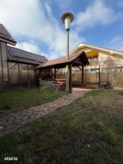 Casă cu 5 camere cu Teren 200 Mp în Ultracentral