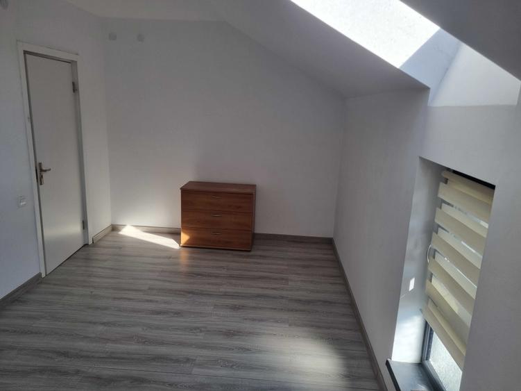 Casă cu 2 camere cu Teren 100 Mp în Cetate