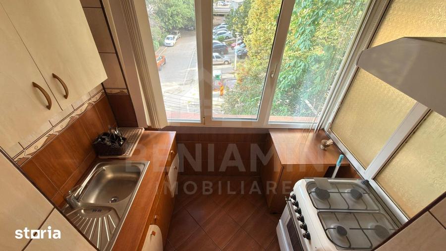 Apartament cu 3 camere decomandat în Lăpuș Argeș