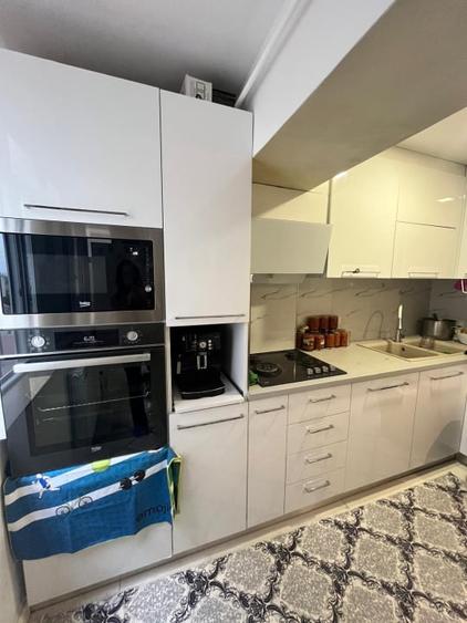 Apartament cu 3 camere decomandat, mobilat în Rădăuți — fotografia 3