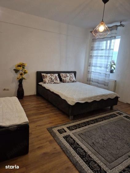 Apartament cu 3 camere semidecomandat în Florești