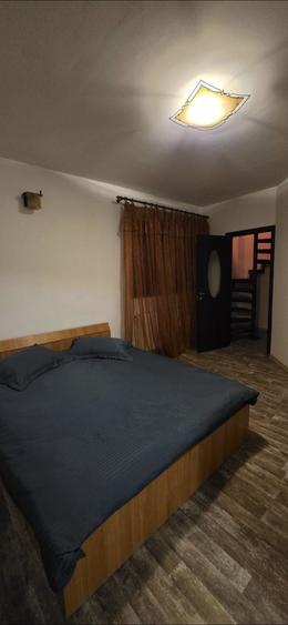 Casă cu 4 camere cu Teren 700 Mp în Vulcan