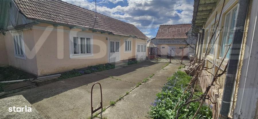 Casă cu 3 camere în Central