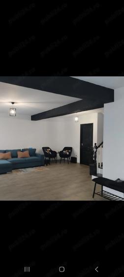 Casă cu 3 camere cu Teren 698 Mp în Central