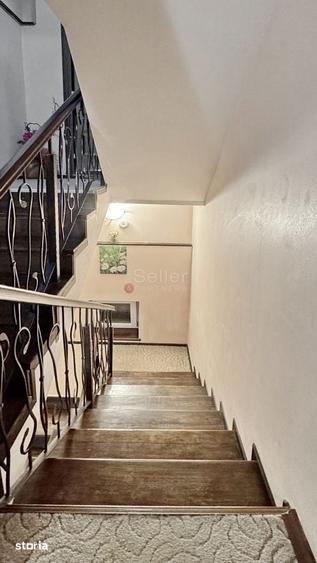 Casă cu 10 camere cu Teren 796 Mp în Dâmbul Morii