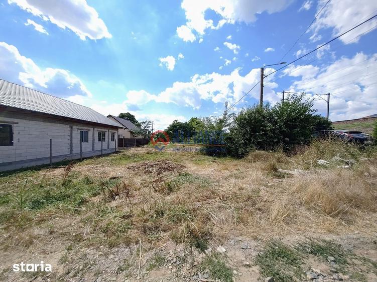 Teren de 304 mp, în Valu lui Traian