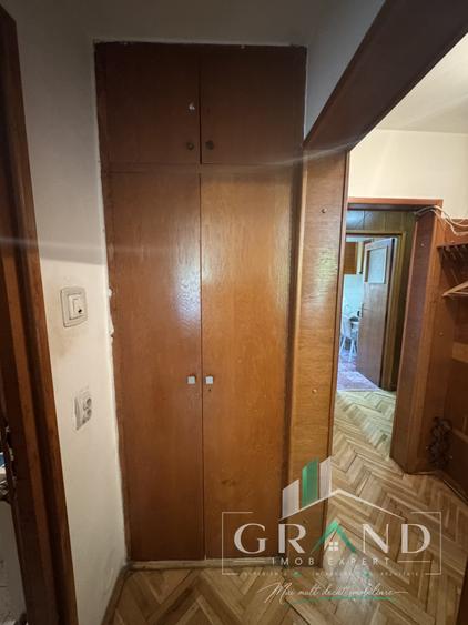 Apartament cu 3 camere decomandat, mobilat în Zorilor
