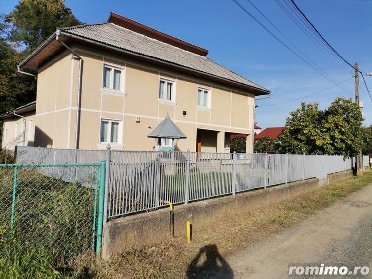 Casă cu 5 camere în Central