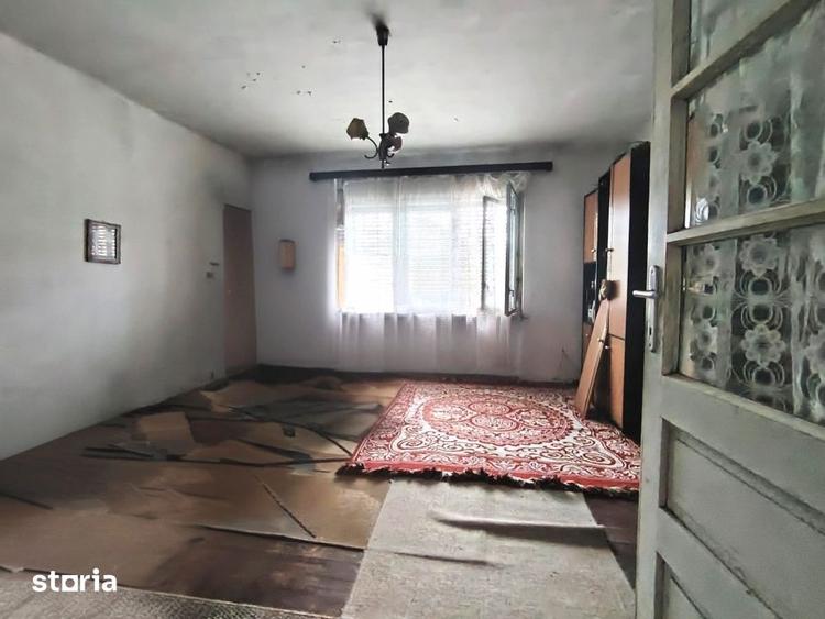 Casă cu 3 camere cu Teren 2571 Mp în Bonț