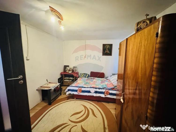 Teren de 6210 mp, în Apateu