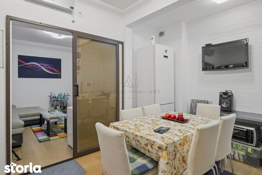 Casă cu 10 camere cu Teren 336 Mp în Colentina