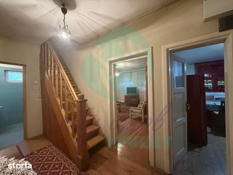 Casă cu 5 camere cu Teren 1000 Mp în Moara Domnească