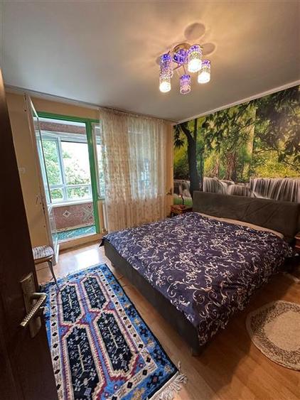 Apartament cu 3 camere decomandat, mobilat în Berceni