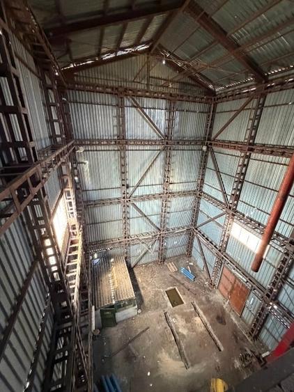 Spațiu industrial, de 2,429 mp, în Frumușani