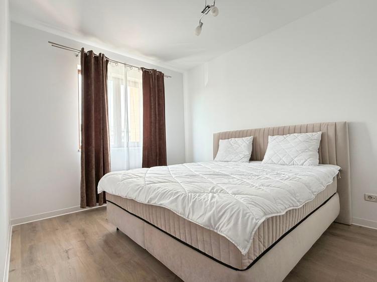 Apartament cu 2 camere decomandat în Girocului