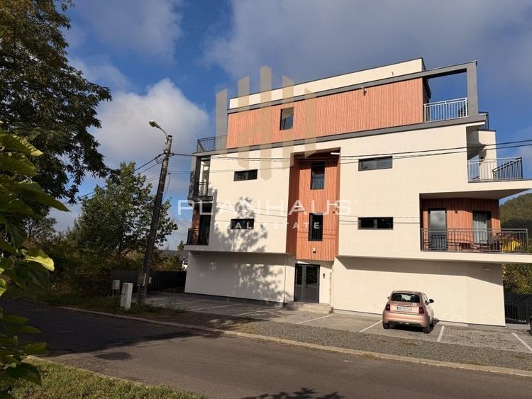 Apartament cu 3 camere decomandat în Griviței