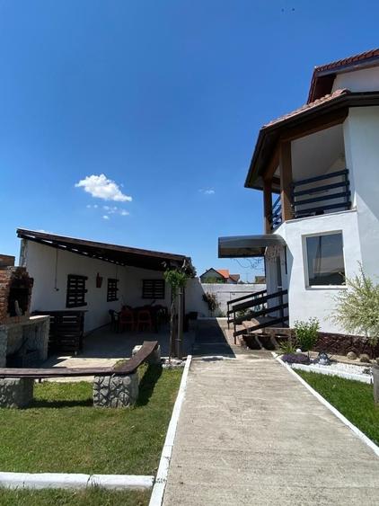 Casă cu 4 camere în Băile Felix