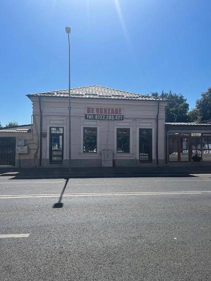 Casă cu 5 camere cu Teren 140 Mp în Central