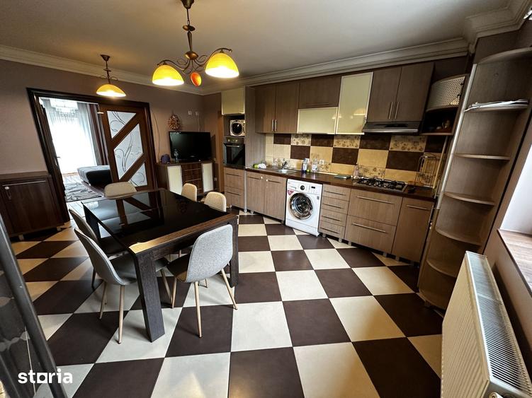 Apartament cu 3 camere decomandat în Centrul Civic