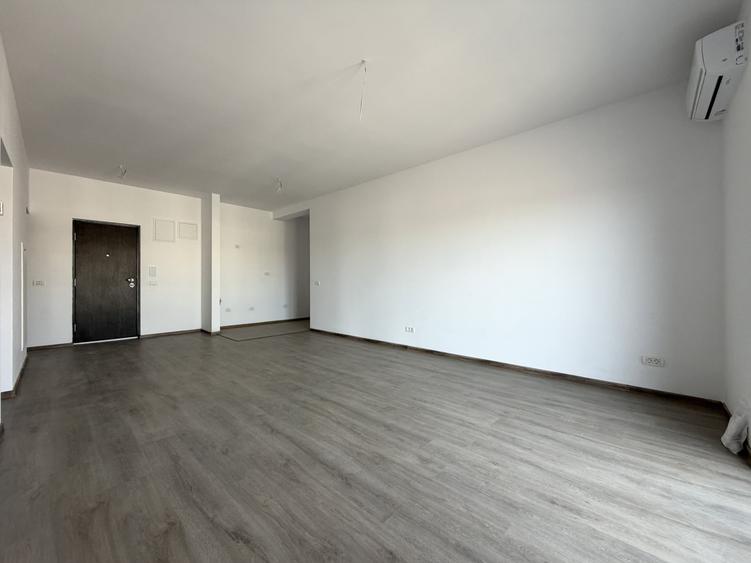Apartament cu 3 camere decomandat în Torontalului