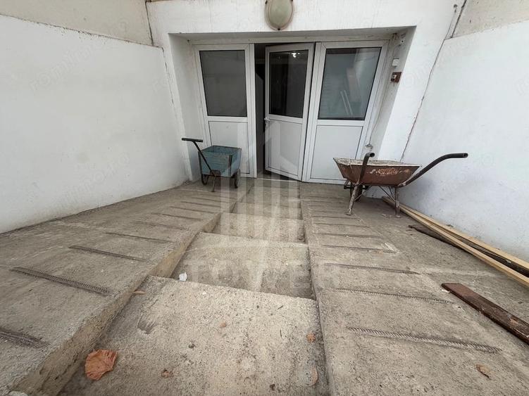 Spațiu comercial, de 25 mp, în Central