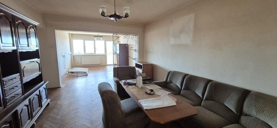 Apartament cu 4 camere decomandat în Ultracentral