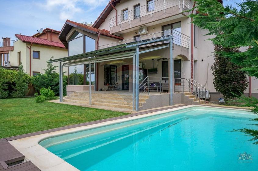 Casă individuală cu 8 camere cu Piscina în Cernica