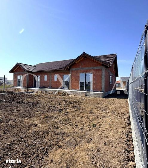 Casă cu 4 camere cu Teren 304 Mp în Central