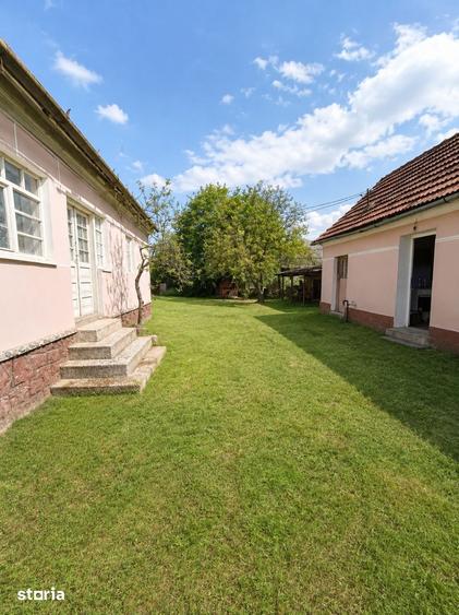 Casă cu 4 camere cu Teren 3277 Mp în Măgești
