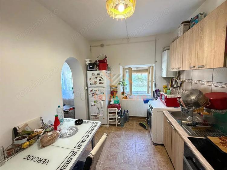 Casă cu 3 camere cu Teren 620 Mp în Santăul Mare