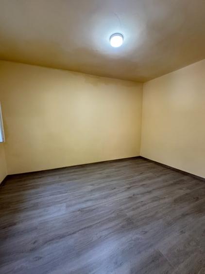 Casă individuală cu 3 camere cu Canalizare în Brâncoveanu