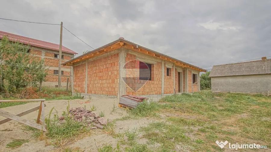 Casa / Vila cu 4 camere de vanzare - 13