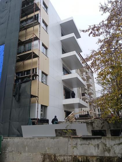 Apartament cu 2 camere decomandat în Herăstrău