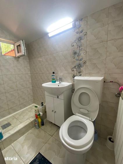 Casă cu 4 camere decomandat cu Teren 140 Mp în Micro 40