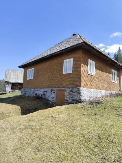 Casă cu 3 camere cu Teren 30 Mp în Poiana Horea
