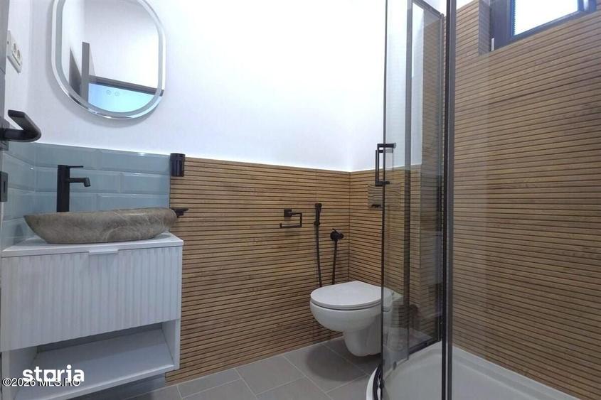 Apartament cu 5 camere în Central
