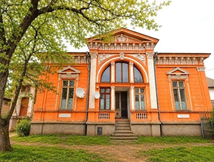 Casă cu 5 camere cu Teren 1206 Mp în Armeneasca