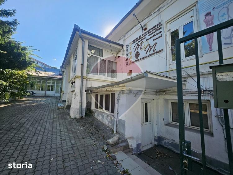 Casă cu 4 camere cu Teren 1302 Mp în Central