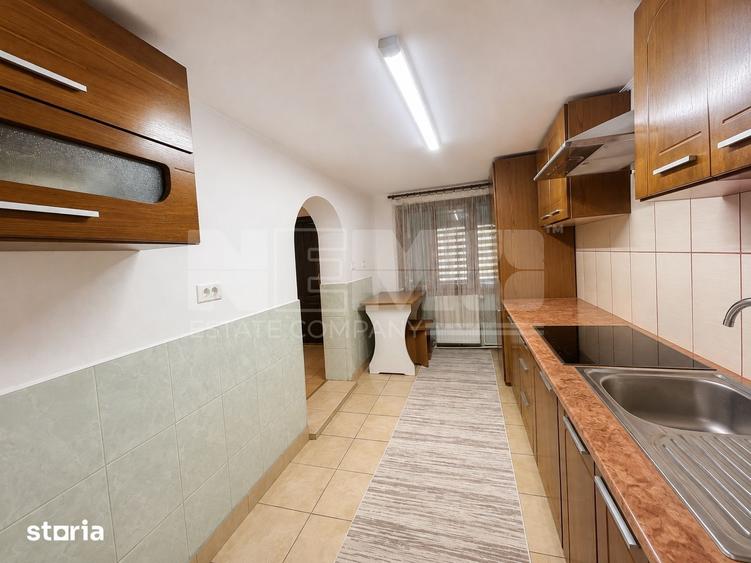 Casă cu 4 camere cu Canalizare în Central