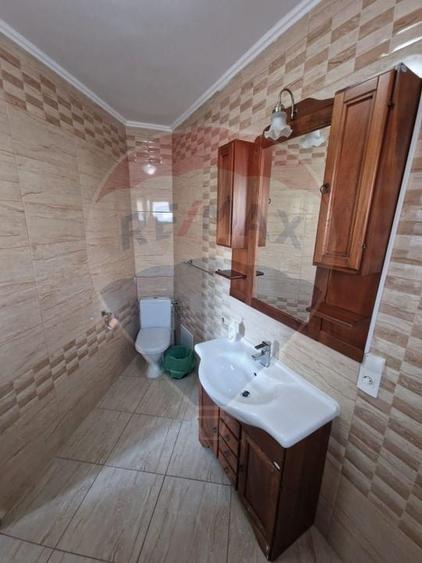 Garsonieră decomandată, mobilată în Romană